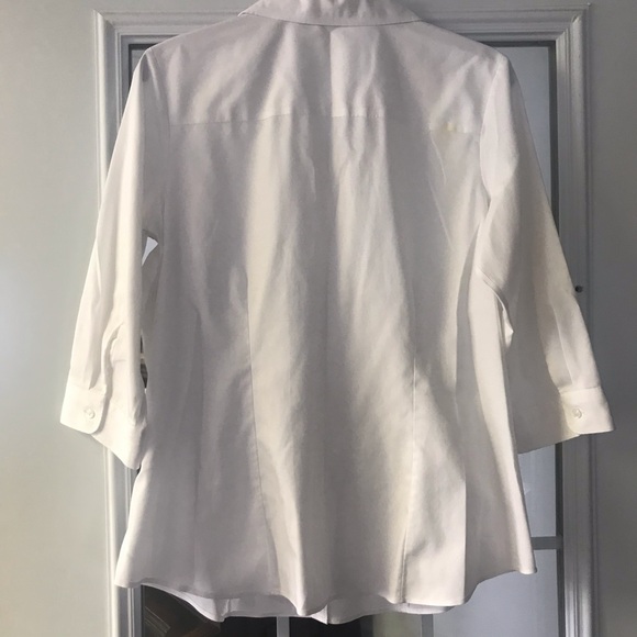 White Button-Up NO IRON Blouse - Picture 6 of 9